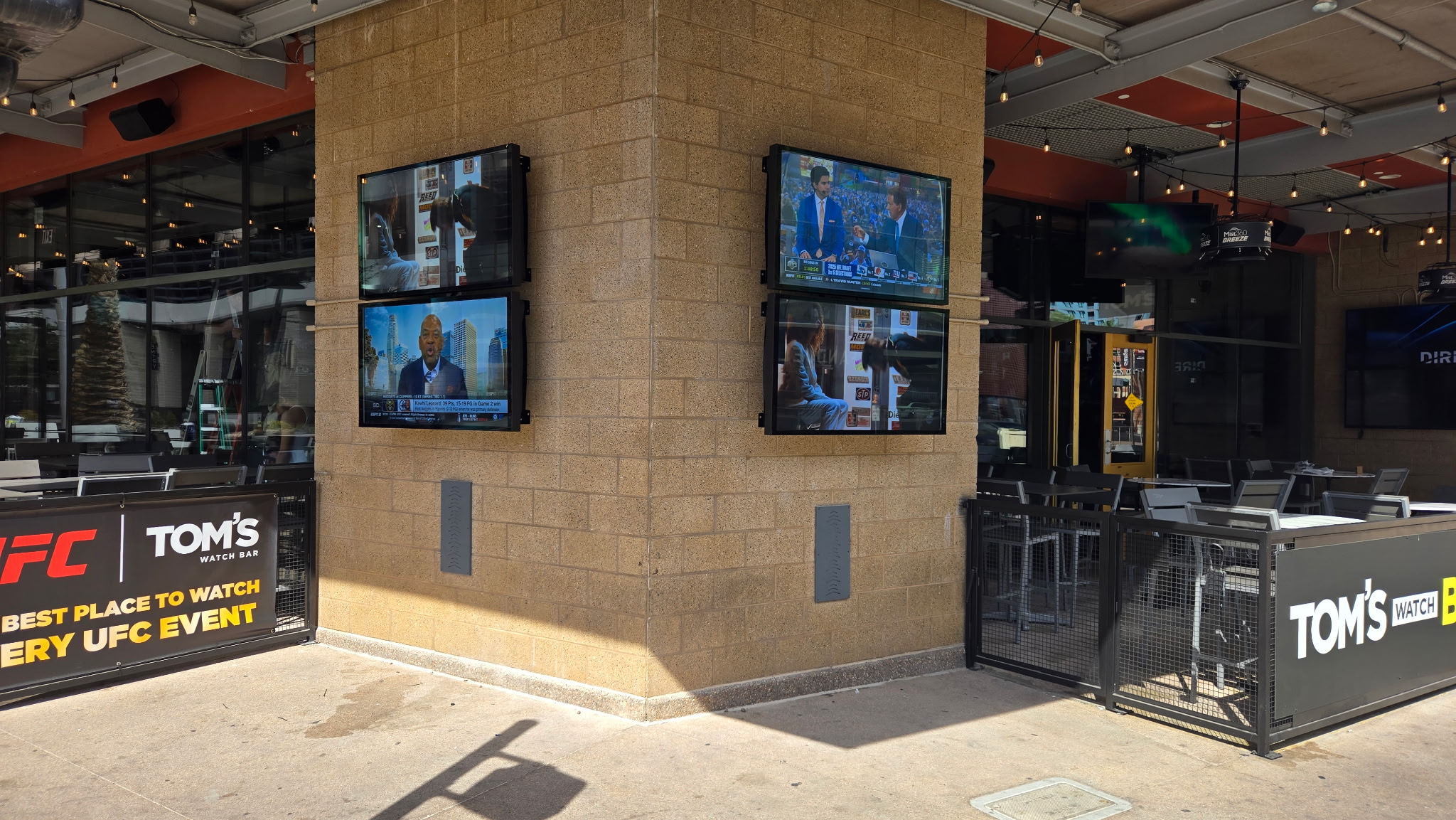 digital signage for hotels
