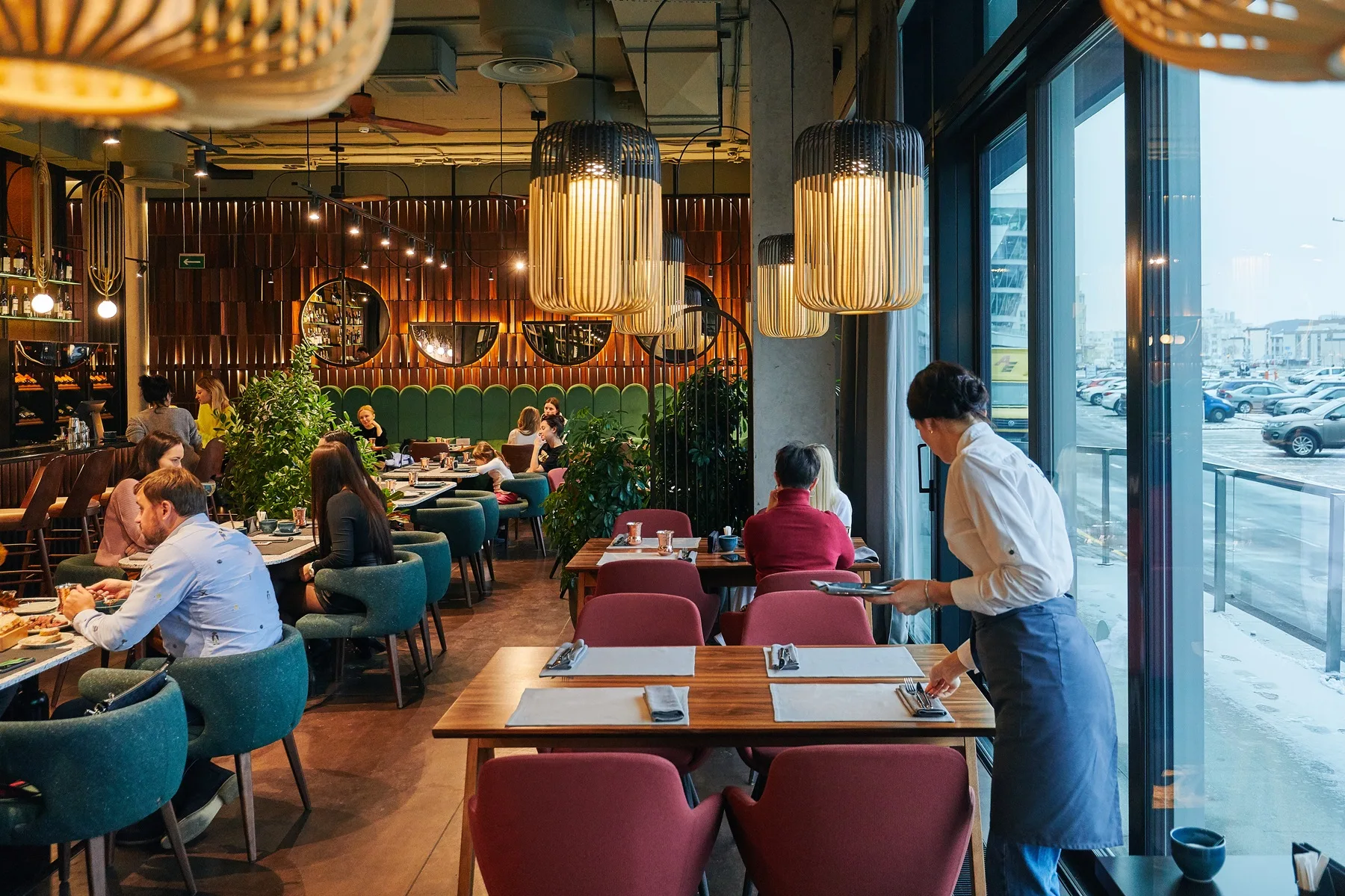 Elevating the Dining Experience through Ambiance