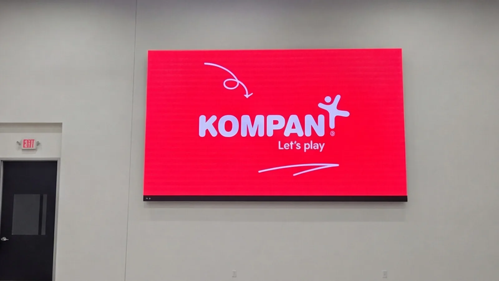 Exposure and viewing distance set the specification — video wall installation in Fort Lauderdale, FL