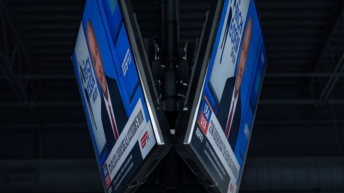 Layouts, control, and a hard winter — digital signage in Chicago, IL
