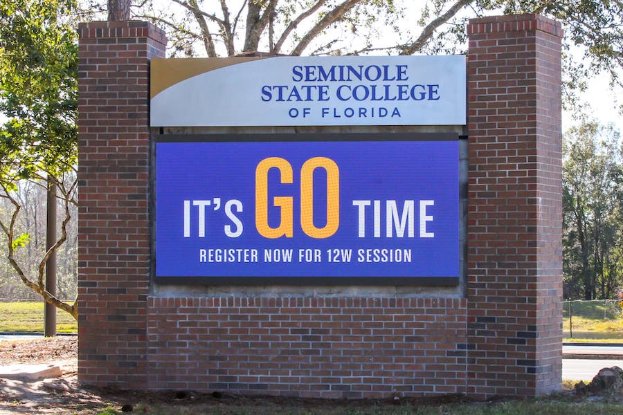outdoor digital sign at Seminole State College of Florida saying “It’s go time. Register now for 12W session.”